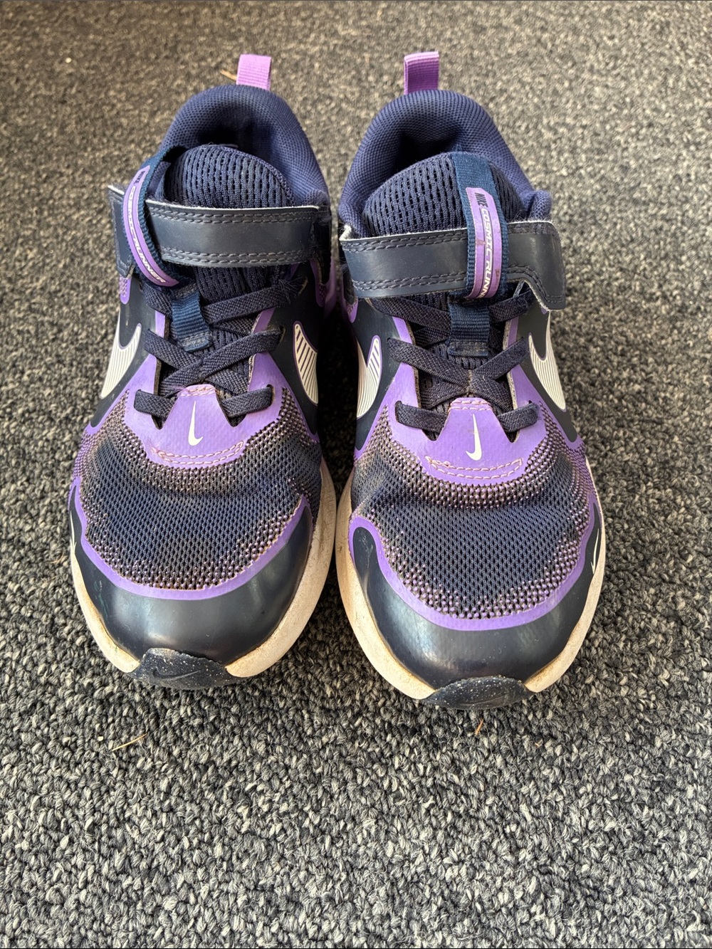 Nike Kids Navy and Purple Hook-and-Loop Athletic Sneakers